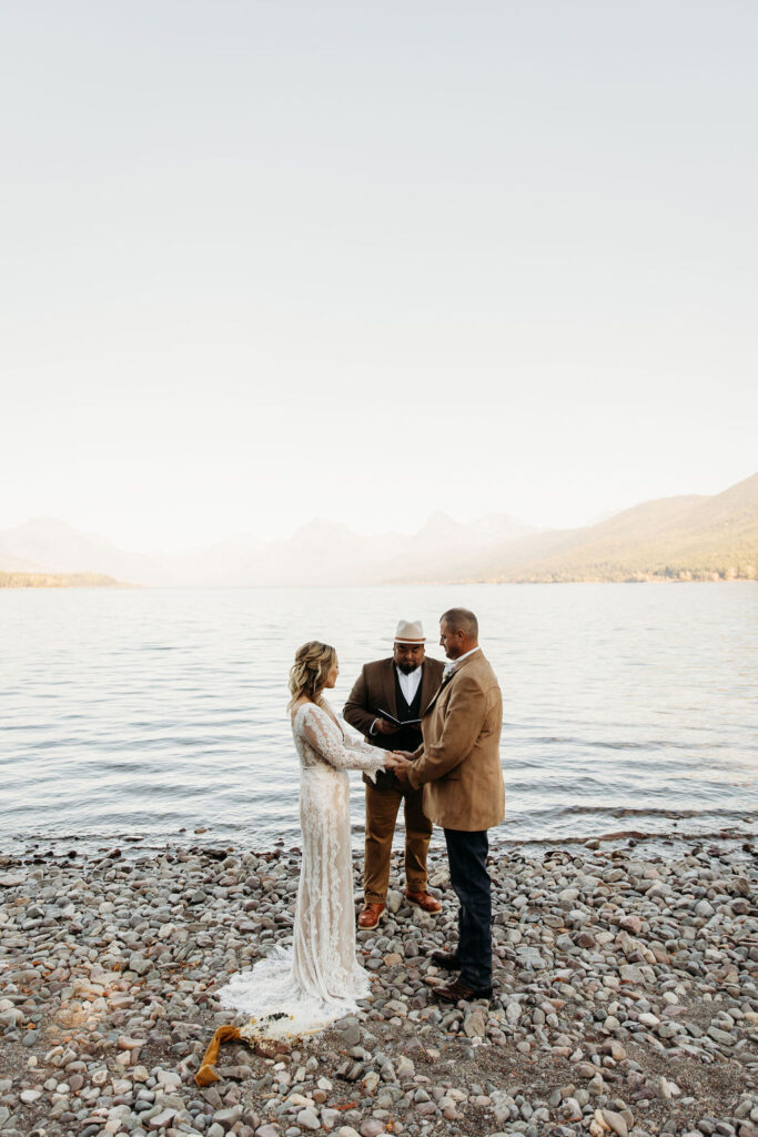 Elopement ceremony photographed by photographybybrogan