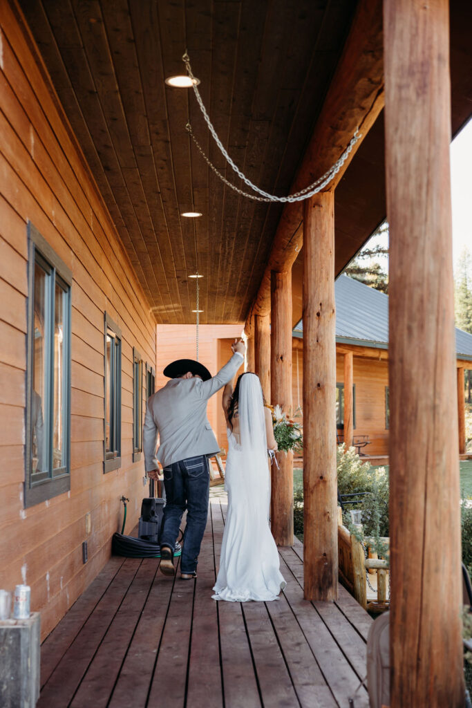 Outdoor wedding ceremony at Star Meadows Ranch