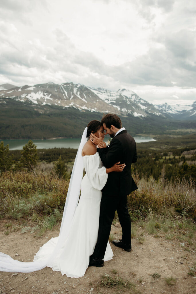 a destination elopement photoshoot for couples
