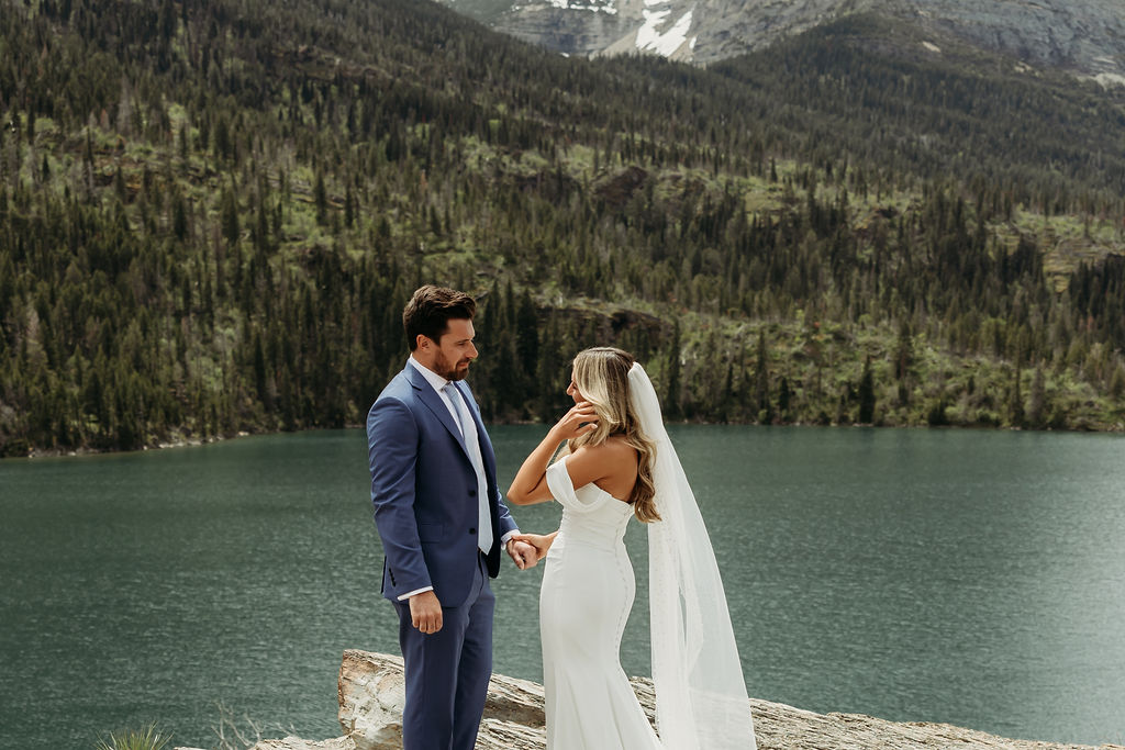 a gnp elopement session for couples
