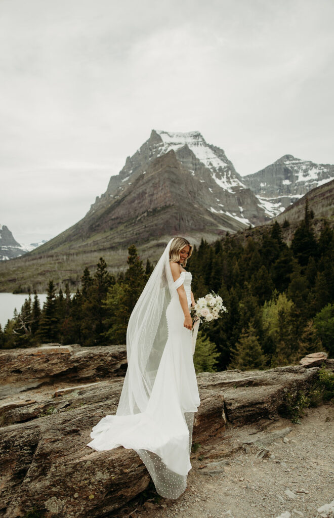 a destination elopement photoshoot in montana
