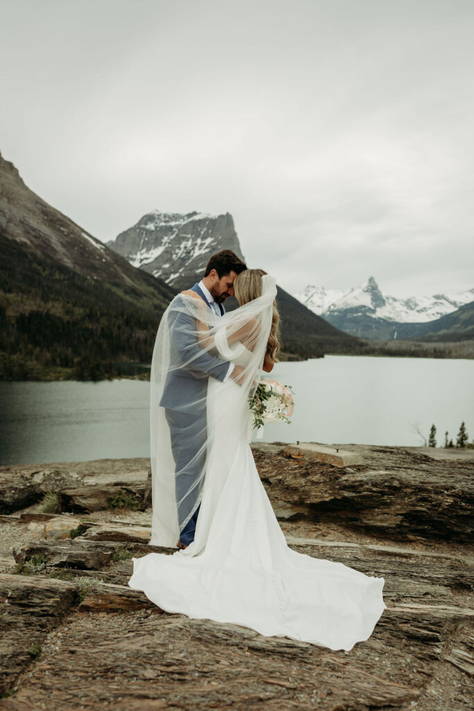 a gnp elopement session for couples