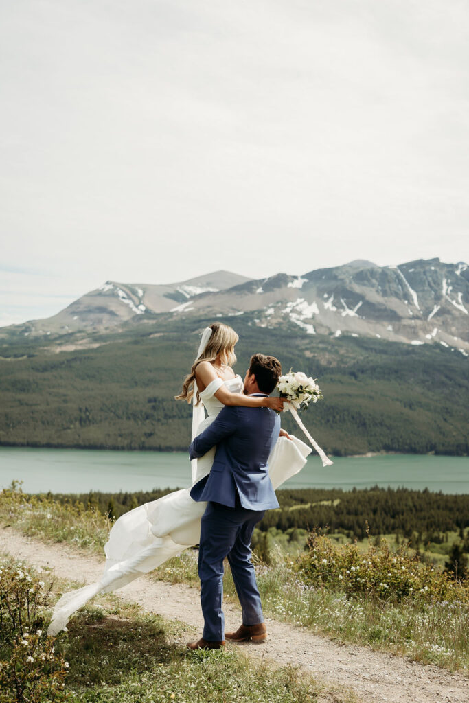 a gnp elopement session for couples
