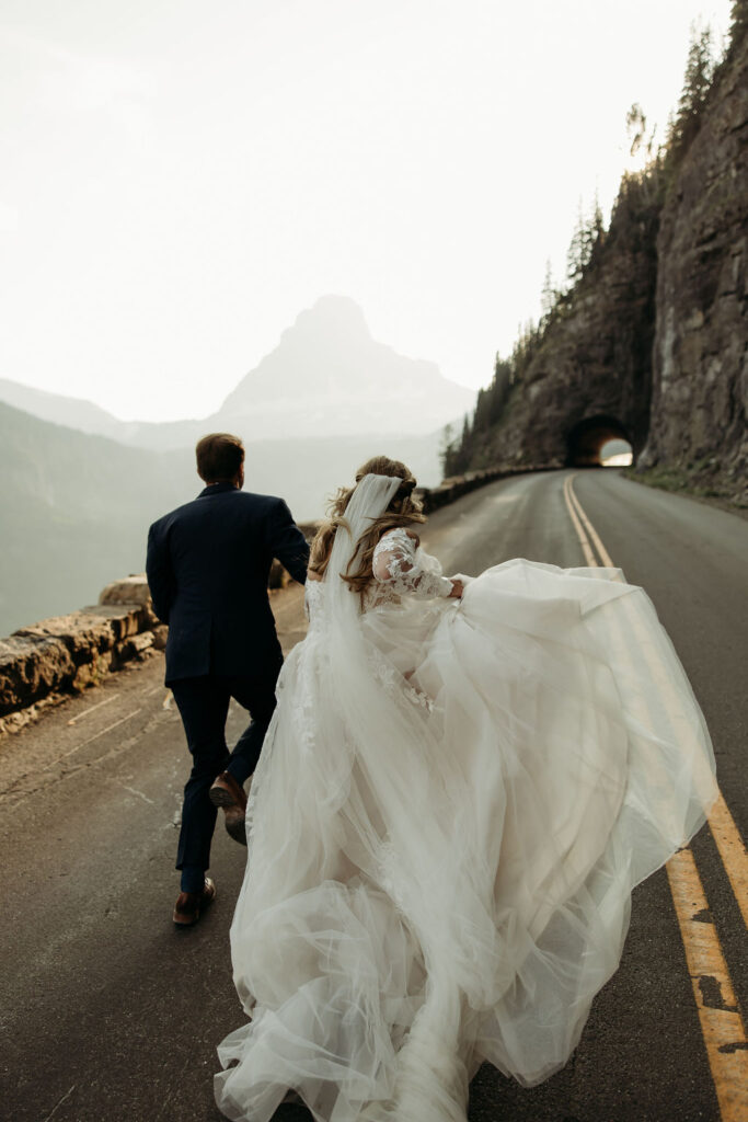 couple having an elopement in gnp
