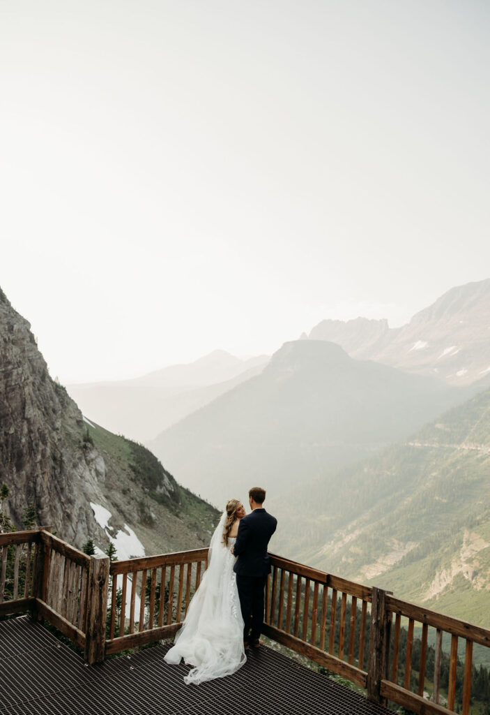 couple having an elopement in gnp
