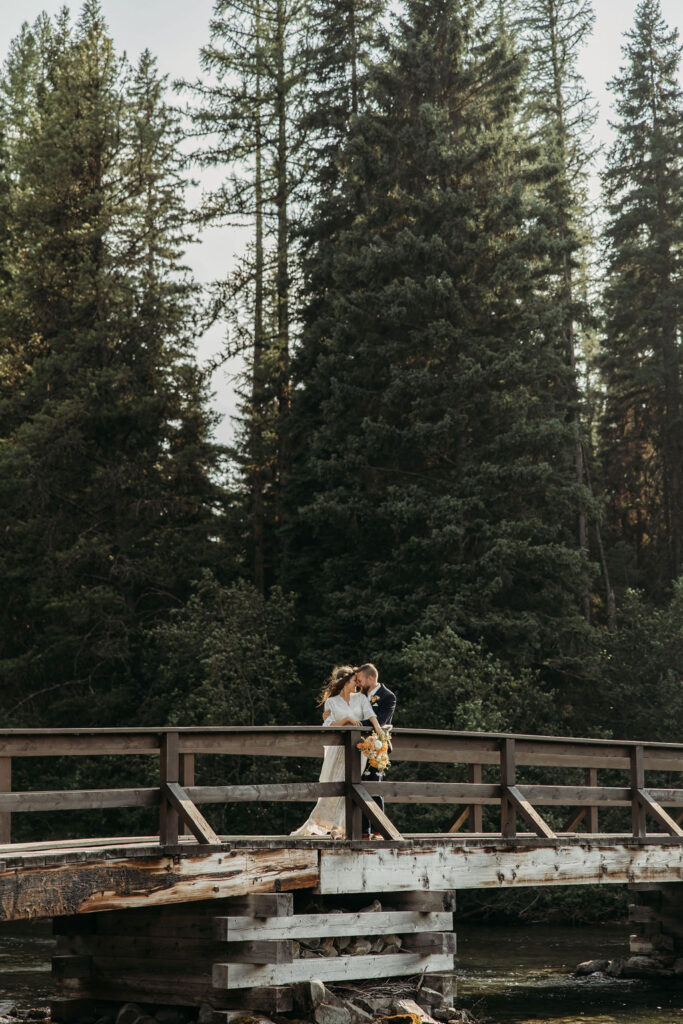 couple in montana having their elopement