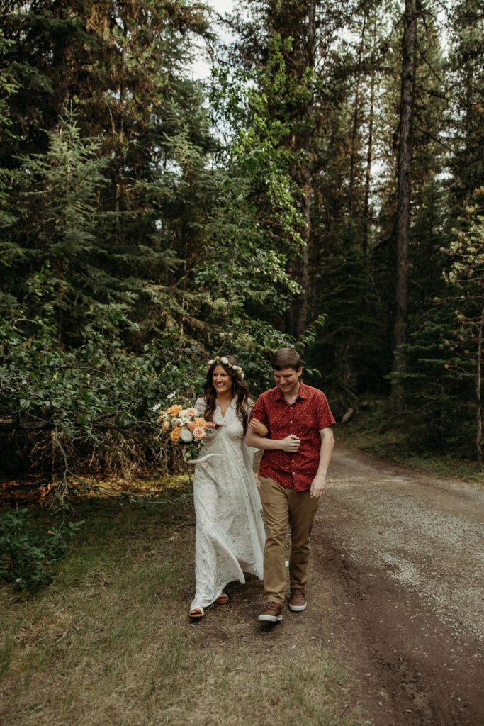 an elopement photoshoot at bowman lake
