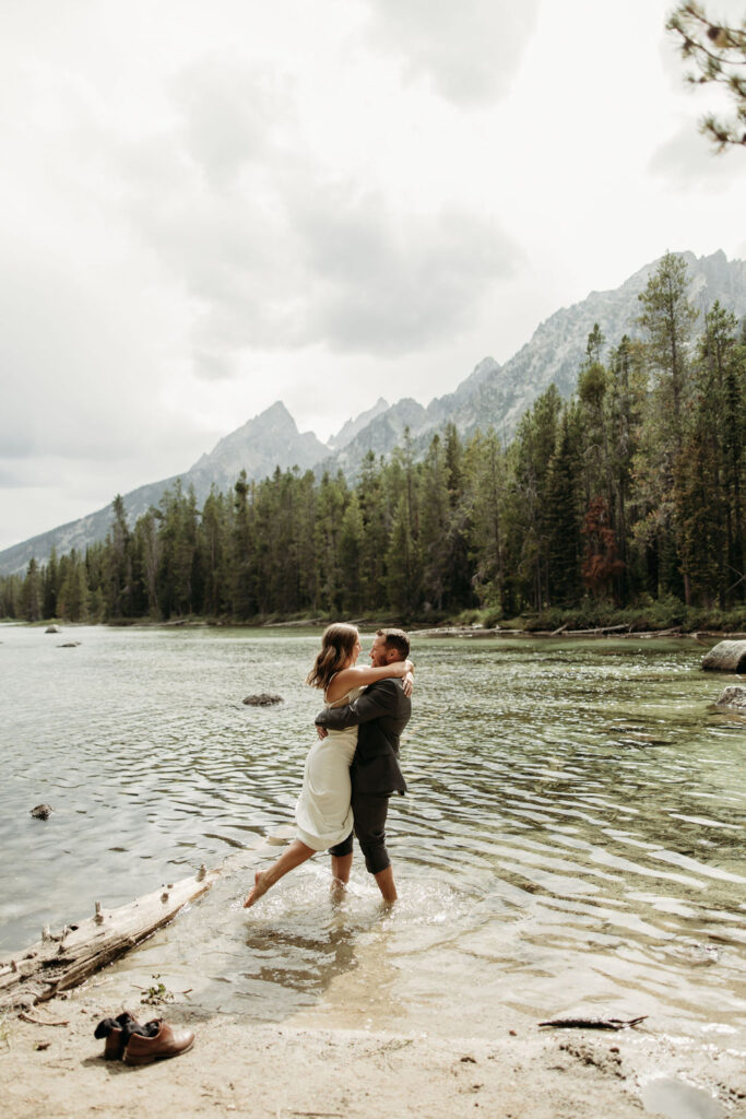 a mountain elopement photoshoot
