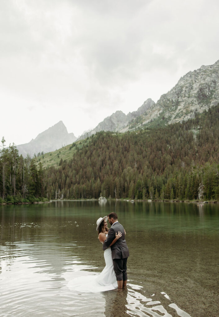 a mountain elopement photoshoot
