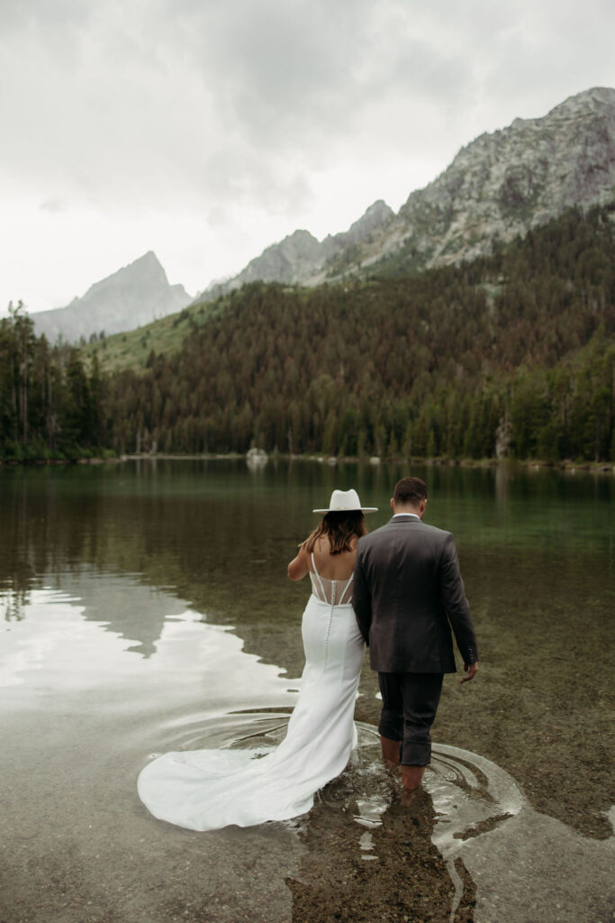 a mountain elopement photoshoot
