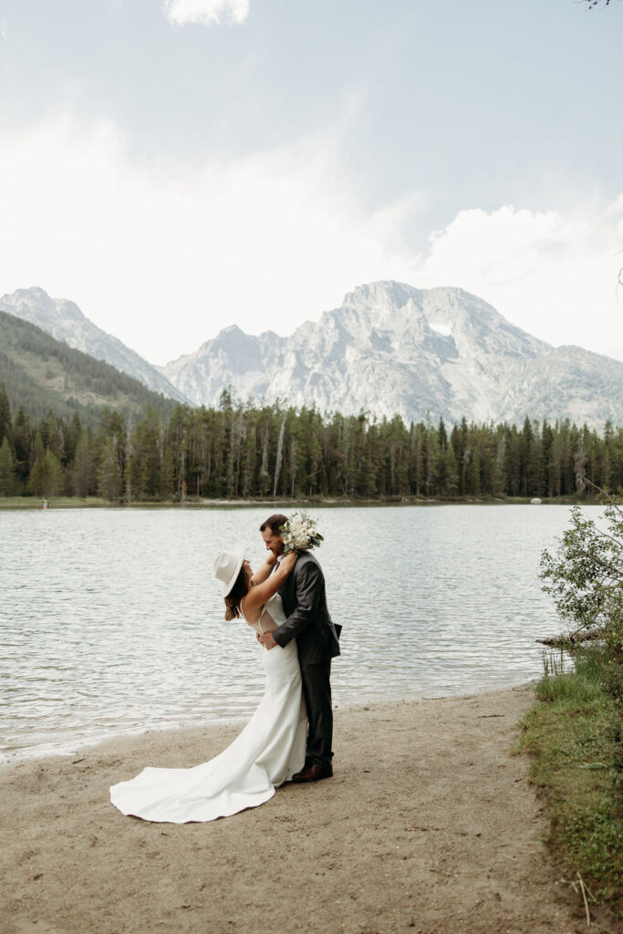 a mountain elopement photoshoot
