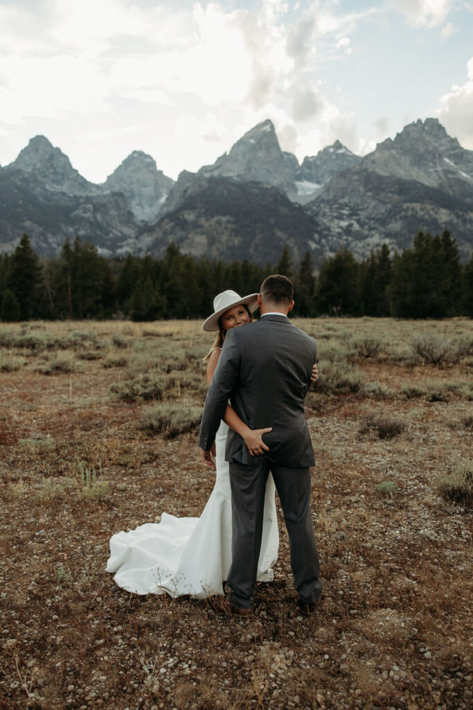 a mountain elopement photoshoot
