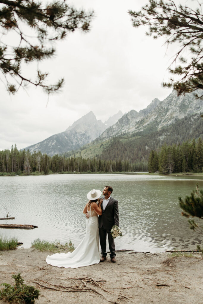 a mountain elopement photoshoot
