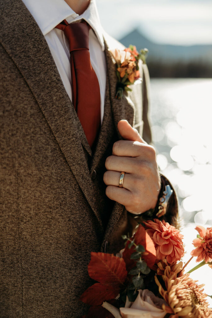 a fall elopement session in montana
