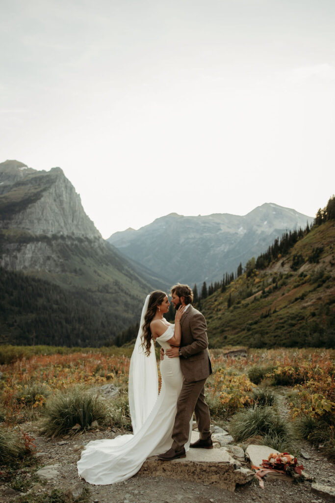 a fall elopement session in montana
