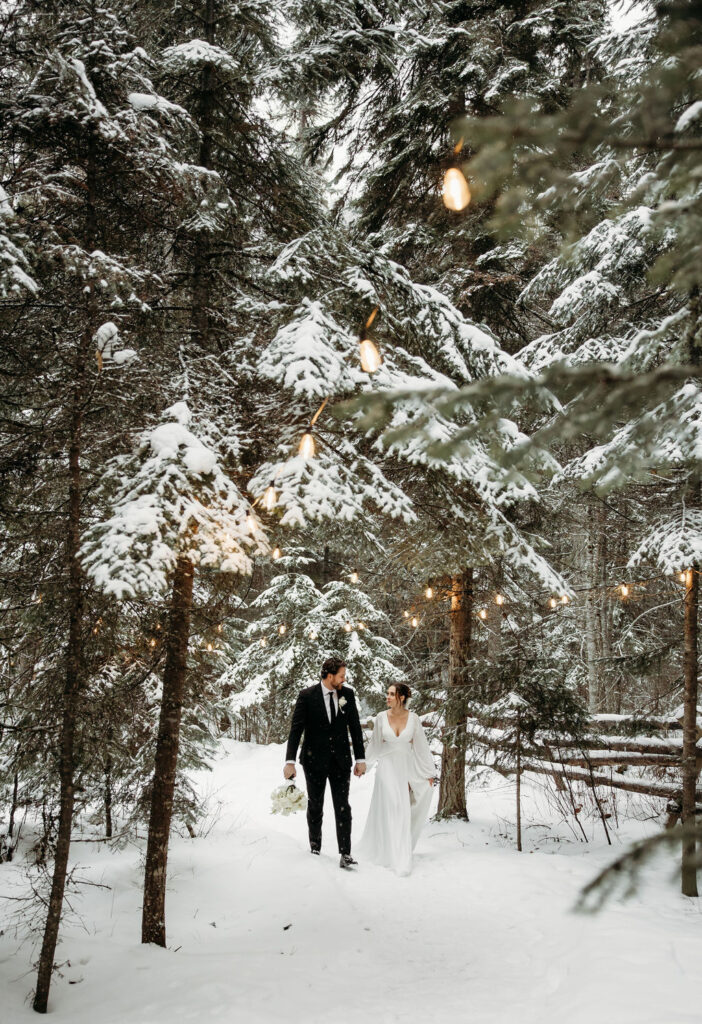 a montana elopement during winter
