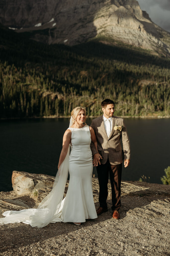 couple posing for elopement photos
