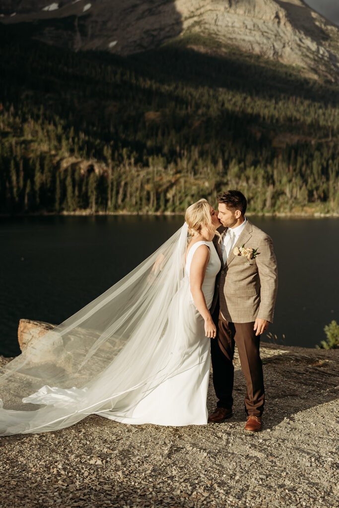 couple posing for elopement photos
