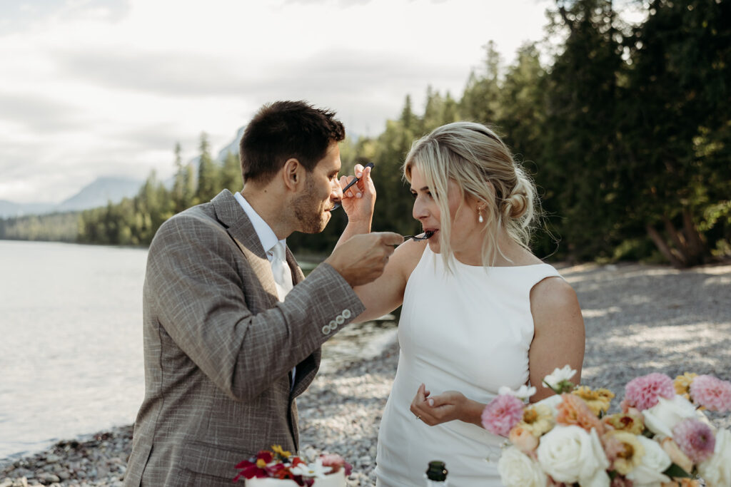 a romantic elopement photoshoot for couples
