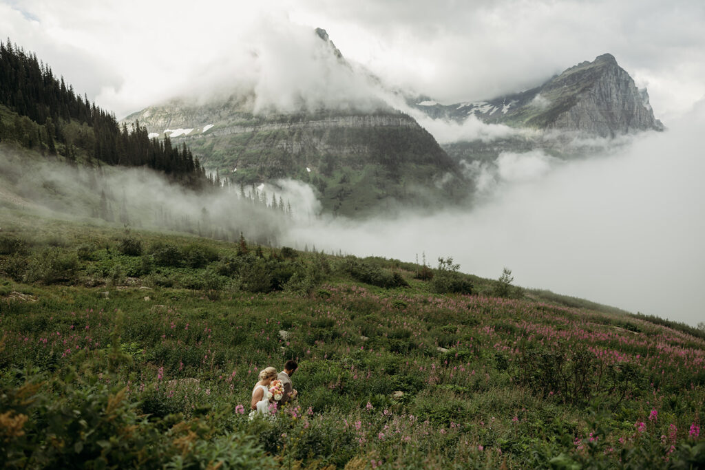 a sunrise elopement photoshoot in gnp
