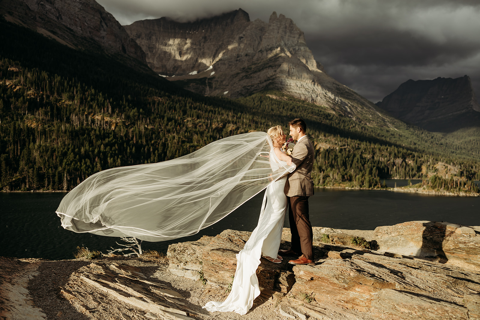 couple posing for elopement photos