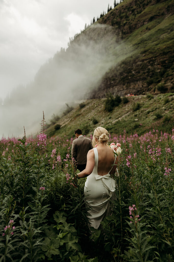 a sunrise elopement photoshoot in gnp
