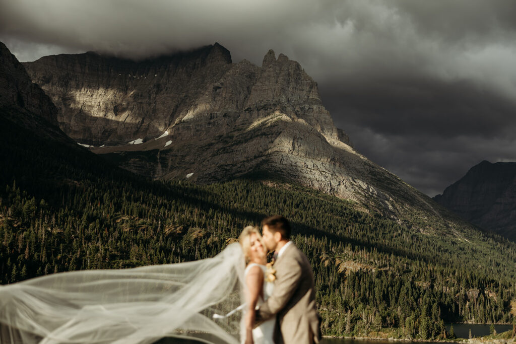 a romantic elopement photoshoot for couples
