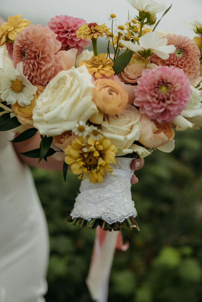 a romantic elopement photoshoot for couples
