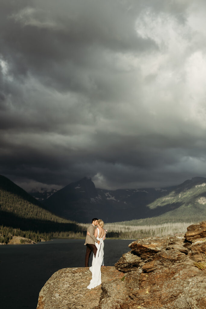 a romantic elopement photoshoot for couples
