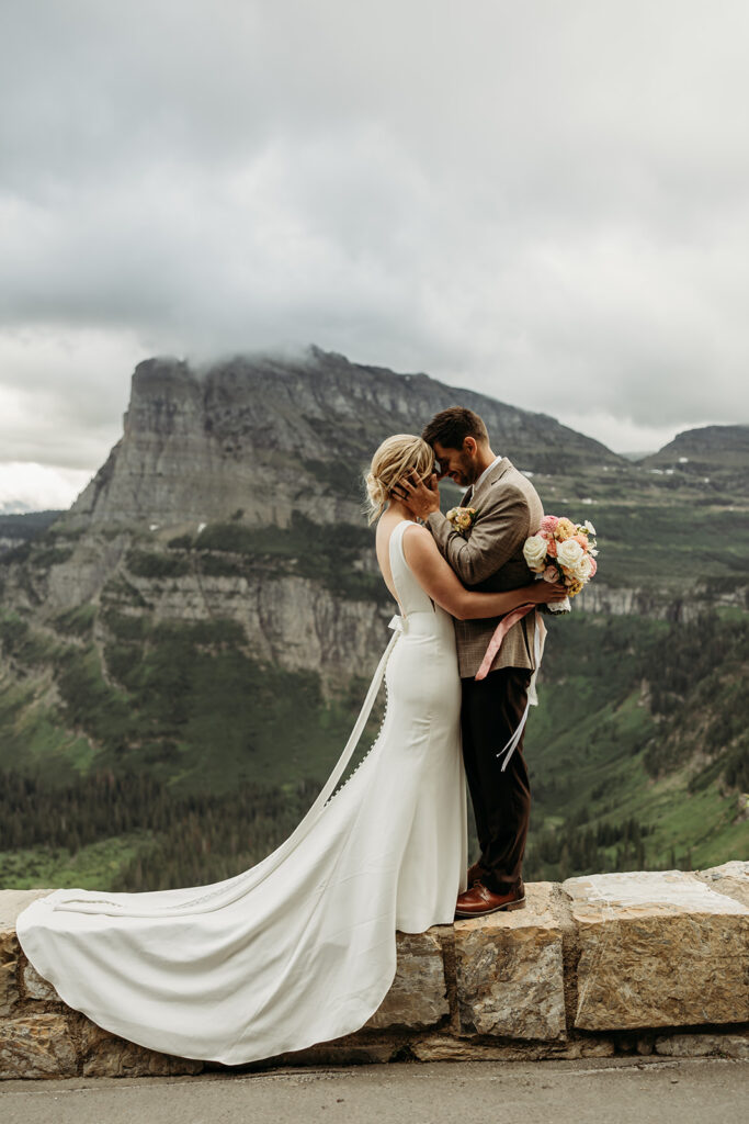 couple posing for elopement photos
