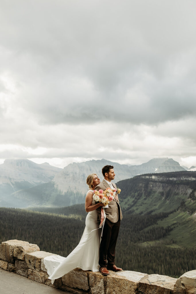 couple posing for elopement photos
