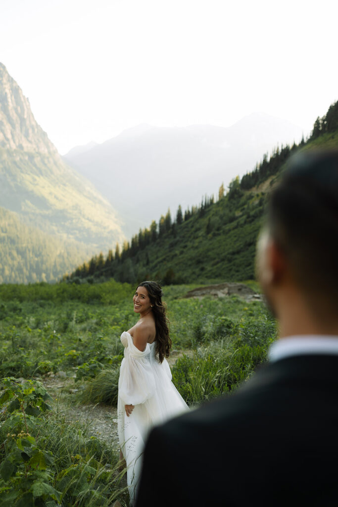 Scenic sunrise elopement portraits in a national park landscape